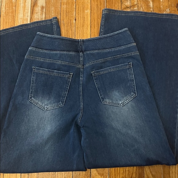 HALARA Women's Blue Jeans - Picture 5 of 5